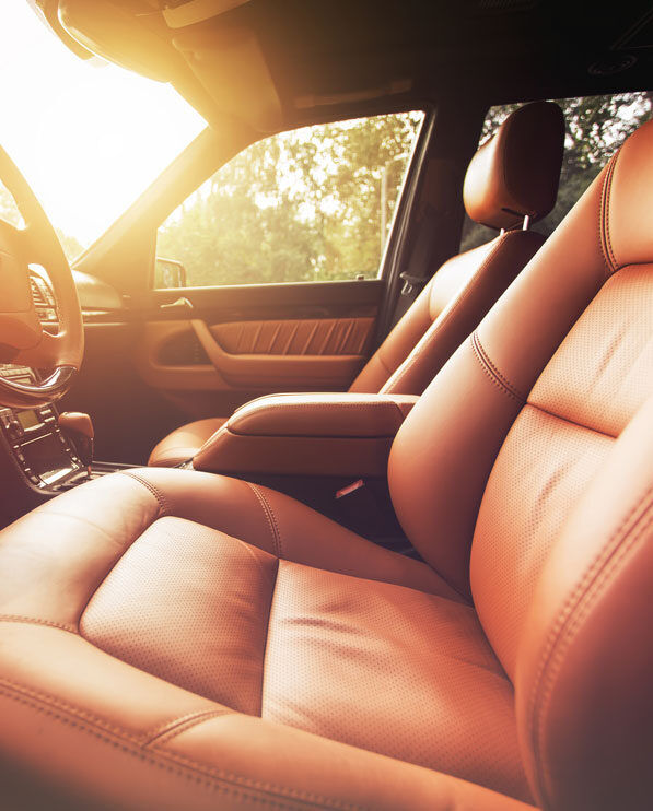 Um Männer anzulocken, trage ich ein Parfum namens Neuwagen-Innenraum.